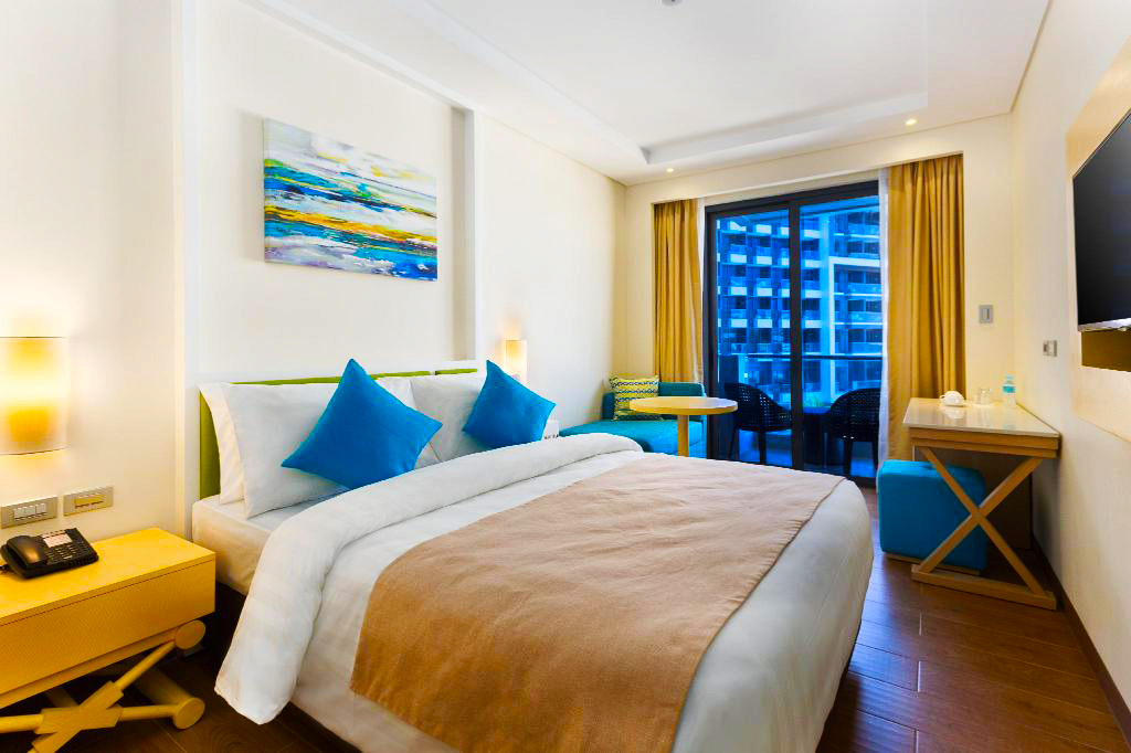 Savoy Queen Suite with Balcony